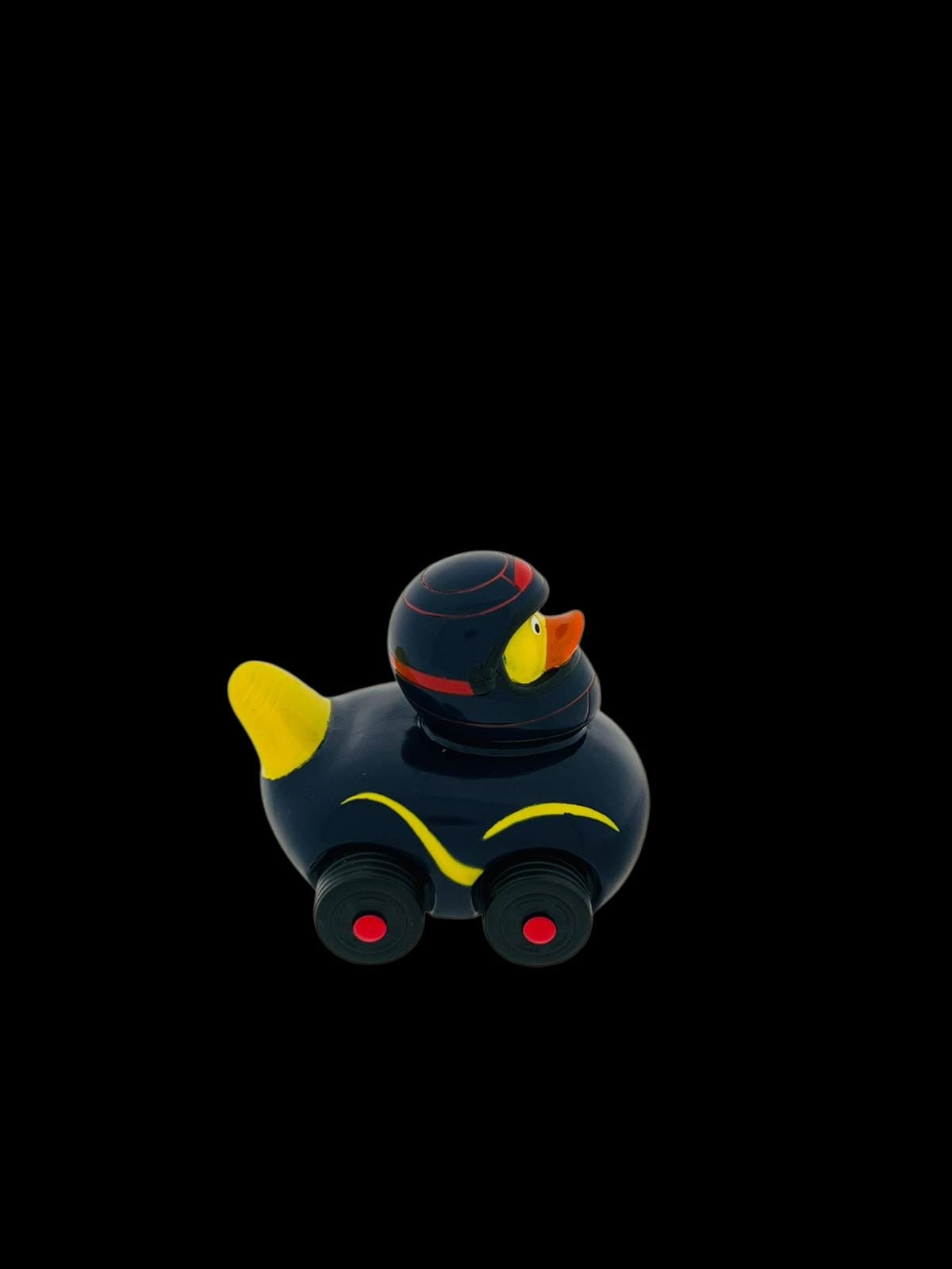 Ducks on wheels.  Moving wheels. Blue M132087
